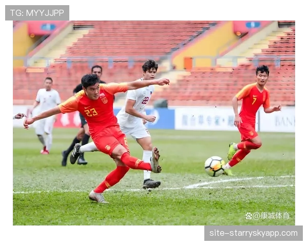 成都蓉城亚冠主场不敌柔佛新山 遭遇小组赛第二场失利 成都蓉城亚冠主场不敌柔佛新山 遭遇小组赛第二场失利
